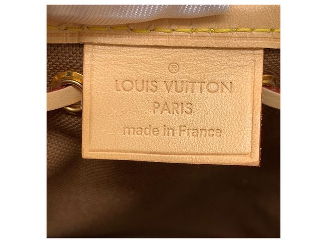 Louis Vuitton Nano Noe Borsa a Secchiello Marrone Pelle - vista 4