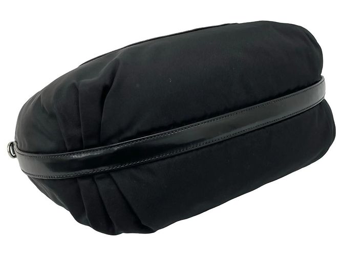 Mini borsa tote in nylon nero e pelle verniciata Prada - vista 7