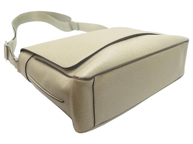 Borsa a Spalla Roman MM di Louis Vuitton - vista 3