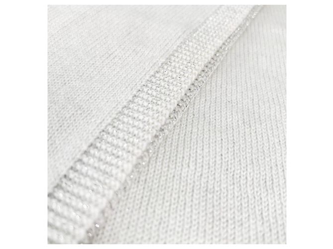 Stola in cashmere bianco Chanel con logo in paillettes - vista 3