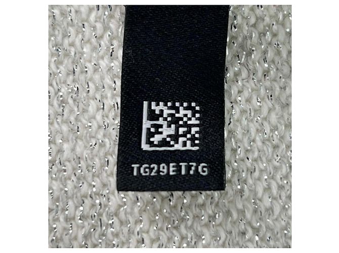 Stola in cashmere bianco Chanel con logo in paillettes - vista 7