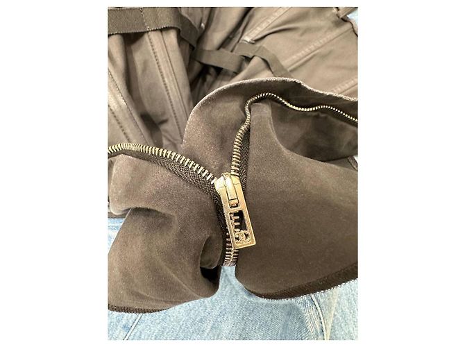 Chanel 2013 trägerloses Denim-Perlen-Gürtelkleid in Größe 38, gebraucht - Ansicht 11