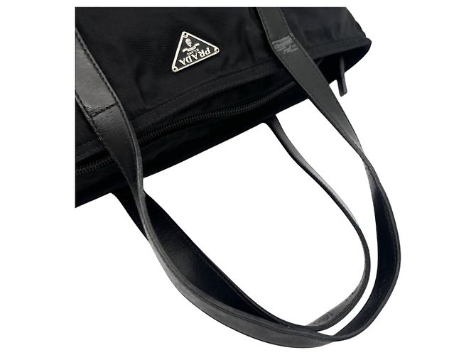 Borsa a spalla mini in nylon tessuto nero Prada - vista 5