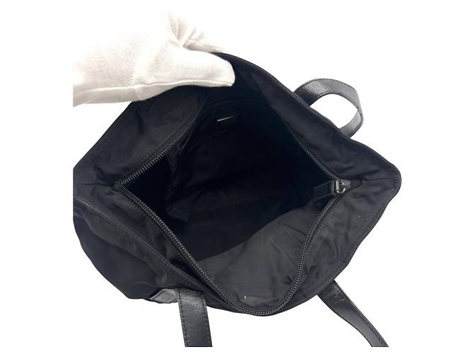 Borsa a spalla mini in nylon tessuto nero Prada - vista 8
