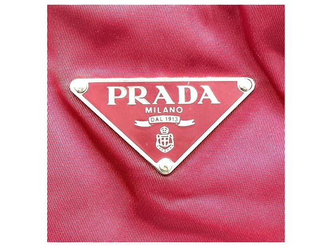 Borsa a spalla in nylon e pelle rossa Prada Rosso - vista 6