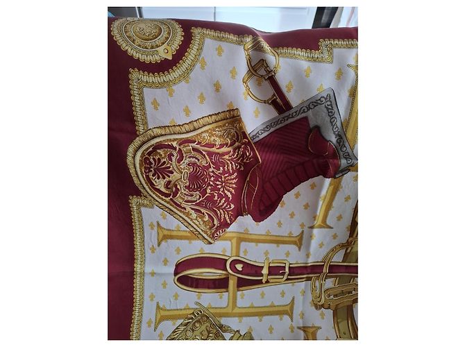 Foulard Hermès Selles in seta beige e bordeaux Bordò - vista 10