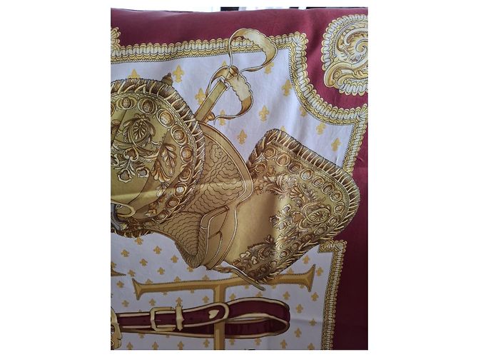 Foulard Hermès Selles in seta beige e bordeaux Bordò - vista 11