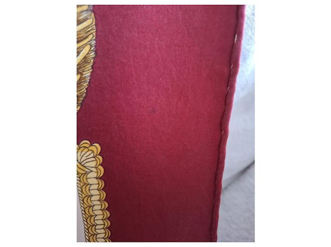 Foulard Hermès Selles in seta beige e bordeaux Bordò - vista 12