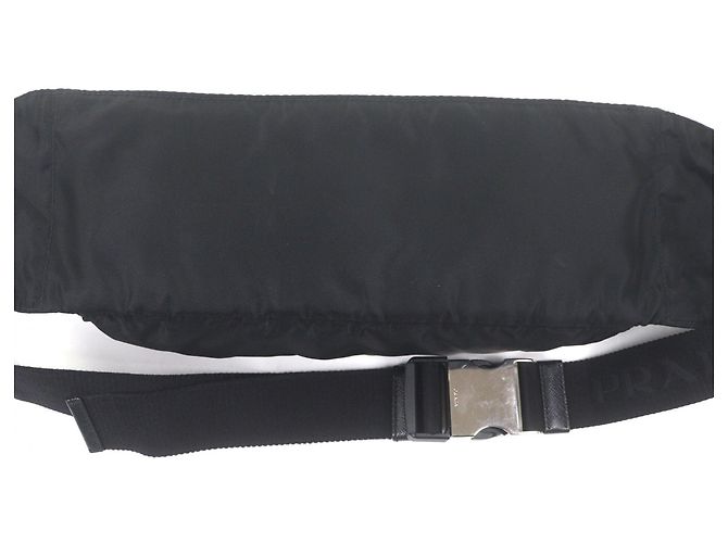 Bolsa de Ombro com Logo Triangular 2VL132 da Prada Preto - vista 3