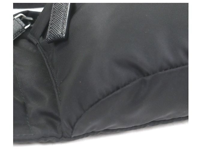 Bolsa de Ombro com Logo Triangular 2VL132 da Prada Preto - vista 5