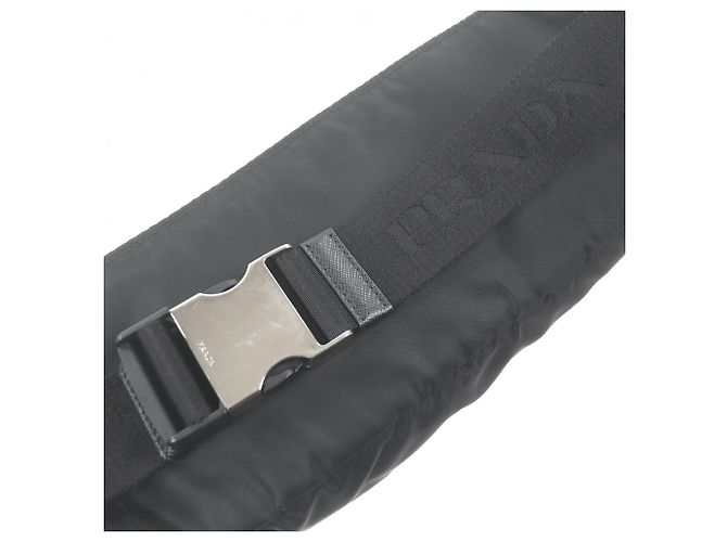 Bolsa de Ombro com Logo Triangular 2VL132 da Prada Preto - vista 7