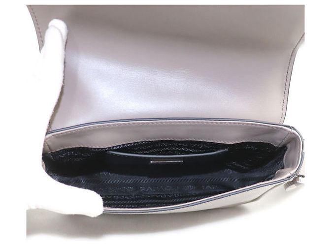 Prada Saffiano Triangle Logo Schultertasche Braun - Ansicht 5