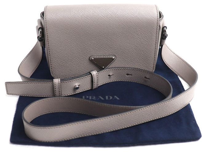 Prada Saffiano Triangle Logo Schultertasche Braun - Ansicht 7