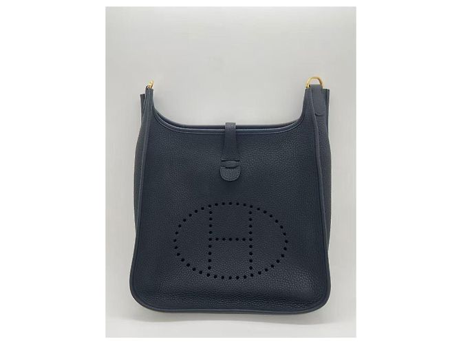 Borsa Hermès Evelyne 29 Nero Oro in pelle - vista 2