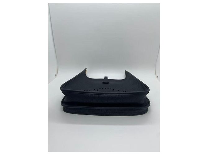 Borsa Hermès Evelyne 29 Nero Oro in pelle - vista 8