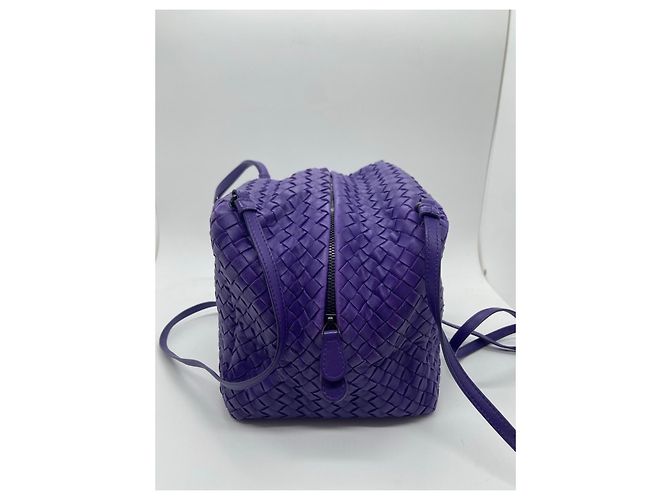 Borsa lunch Bottega Veneta a forma di dado in pelle viola scuro - vista 2