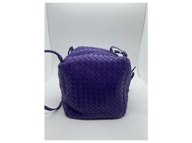 Borsa lunch Bottega Veneta a forma di dado in pelle viola scuro - vista 3