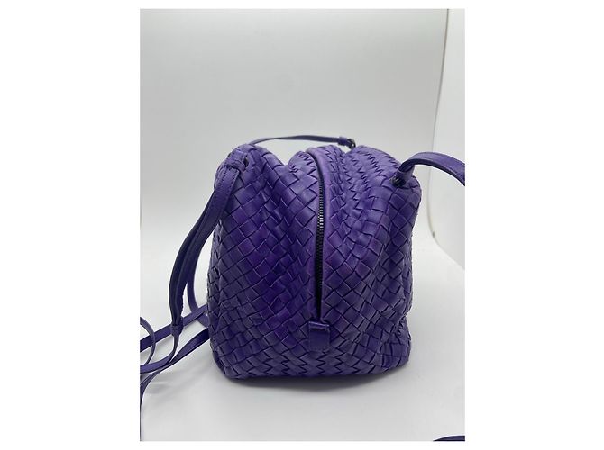 Borsa lunch Bottega Veneta a forma di dado in pelle viola scuro - vista 4