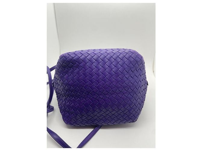 Borsa lunch Bottega Veneta a forma di dado in pelle viola scuro - vista 6