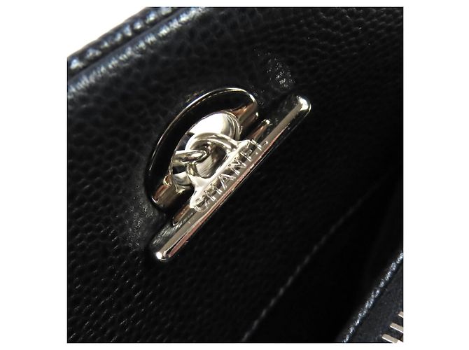 Chanel Matelassé Kettentasche Schwarz - Ansicht 13