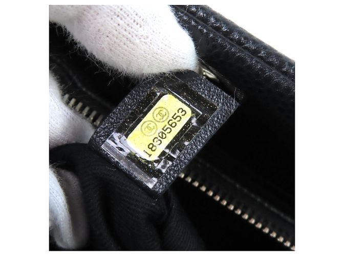 Chanel Matelassé Kettentasche Schwarz - Ansicht 15