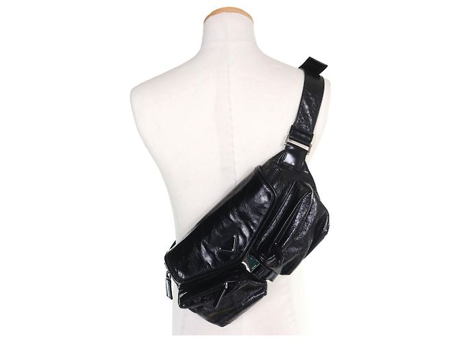 Bolsa de ombro de couro com logo triangular Prada 2VH174 Preto - vista 8