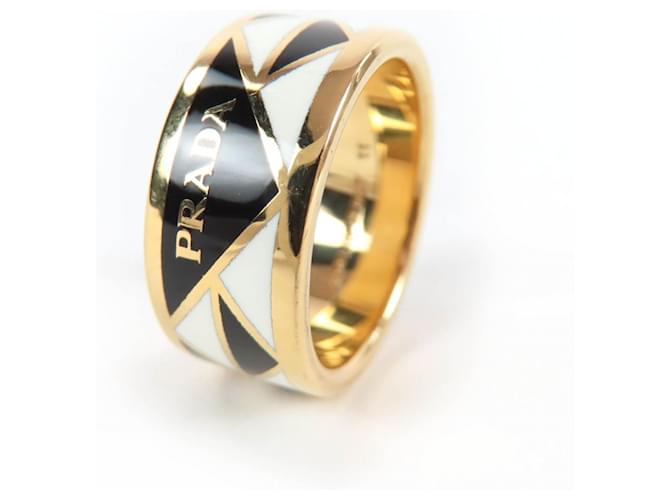 Anello con logo triangolare Prada Nero Bianco D'oro - vista 3