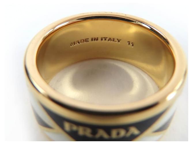 Anello con logo triangolare Prada Nero Bianco D'oro - vista 5