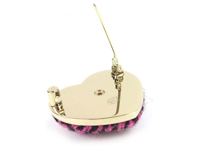 Spilla in tweed a forma di cuore Chanel Nero Rosa - vista 5