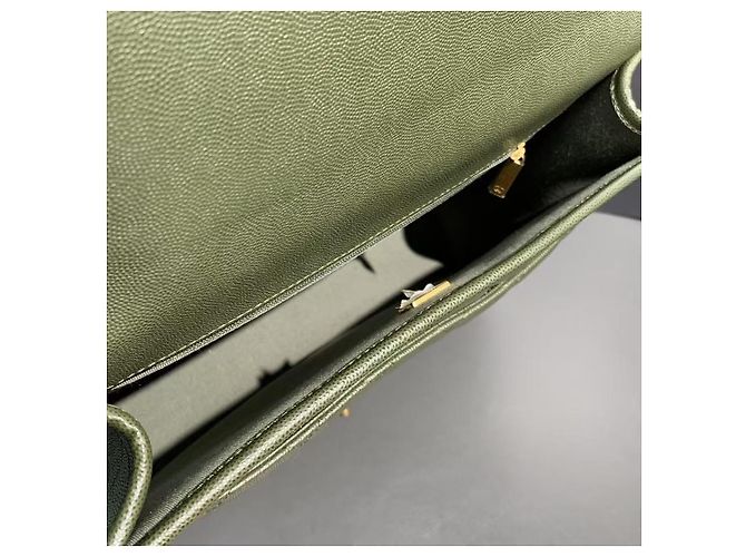 Borsa a tracolla Chanel 22K verde in pelle - vista 6