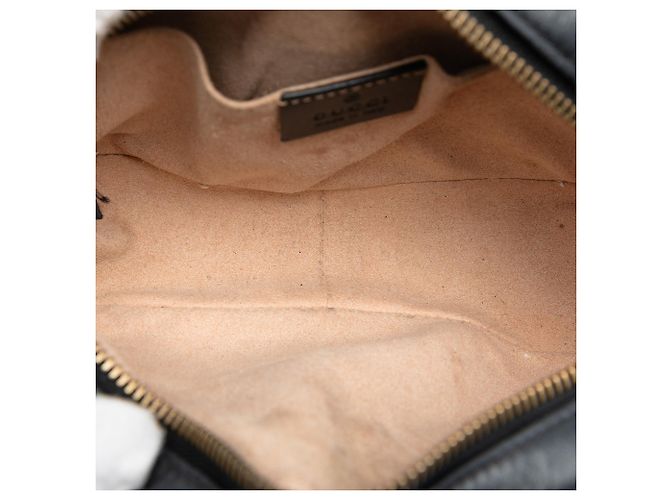 Gucci Mini Borsa a Tracolla GG Marmont in Pelle di Vitello Matelassé Nera Nero - vista 4