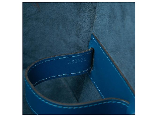 Beauty Case Nice in Epi Blu Louis Vuitton - vista 7