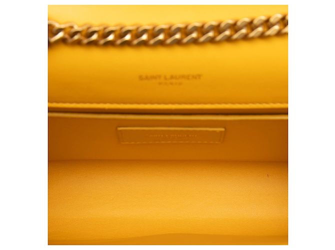 Saint Laurent Borsa a tracolla Kate Monogram in suede giallo medio con frange Senape - vista 4