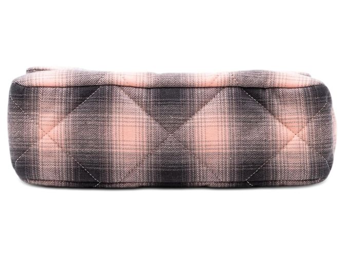 Chanel 19 Chanel Rosa Grande Borsa in Cotone a Quadri 19 Flap - vista 3