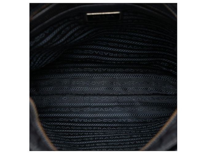 Prada Borsa a Tracolla in Tessuto Nero con Rifiniture Saffiano - vista 4