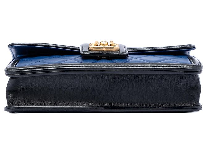 Wallet On Chain Chanel Blau Bicolor Lammleder Elegante CC Geldbörse mit Kette - Ansicht 3
