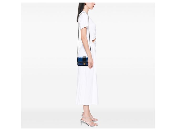 Wallet On Chain Chanel Blau Bicolor Lammleder Elegante CC Geldbörse mit Kette - Ansicht 7