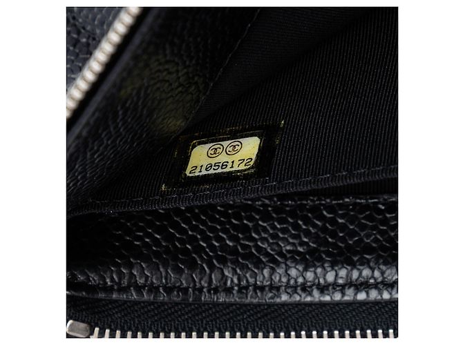 Pochette zip in caviar trapuntato nero CC piccolo di Chanel - vista 6