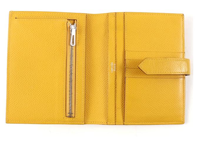 Hermès Billetera Compacta Bearn Hermes Amarillo - vista 5