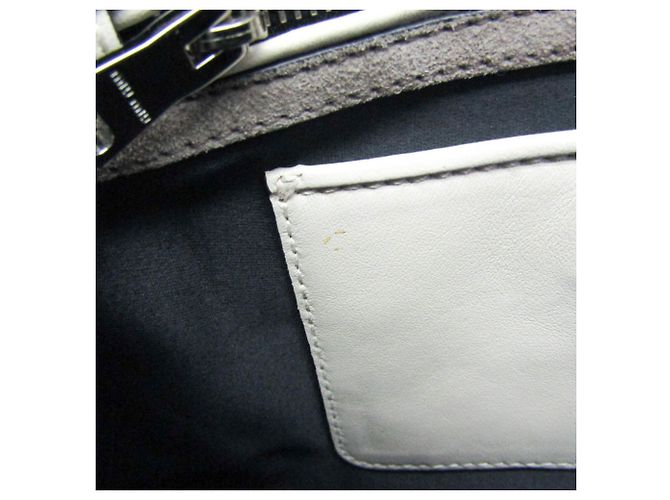 Miu Miu Damen Leder Clutch in Grau und Hellbeige - Ansicht 12