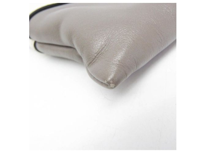 Miu Miu Damen Leder Clutch in Grau und Hellbeige - Ansicht 4