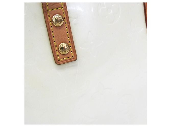 Louis Vuitton Monogram Vernis Reade PM Handtasche in Perle Weiß - Ansicht 9