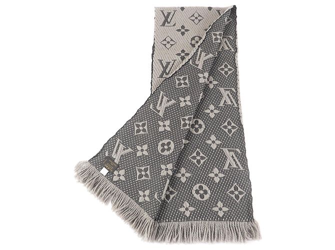 Sciarpa in misto lana e seta Logomania di Louis Vuitton con frange - vista 3