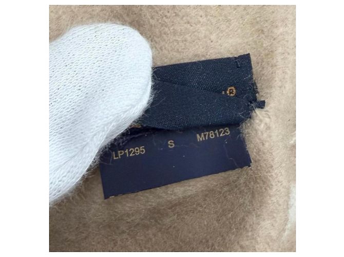 Stola in cashmere beige Louis Vuitton - vista 10