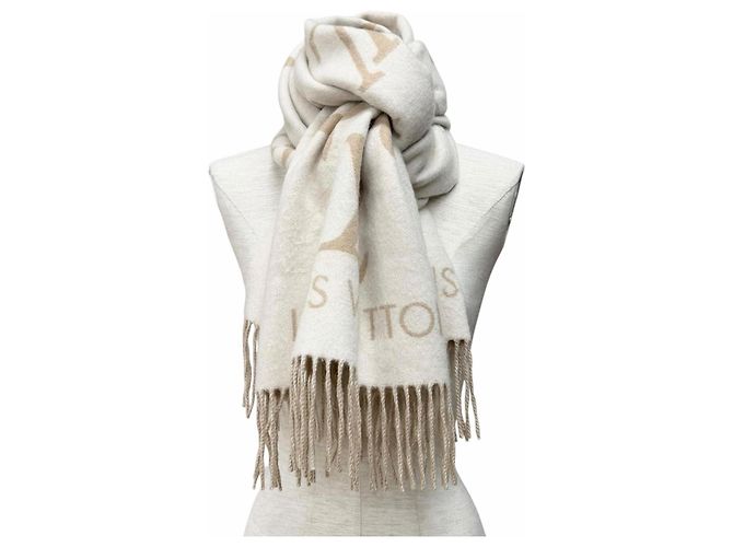 Stola in cashmere beige Louis Vuitton - vista 6