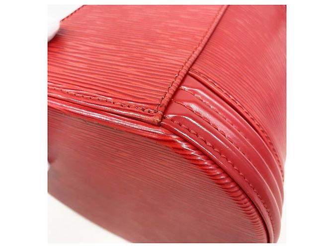 Borsa Louis Vuitton Epi Cannes in rosso castigliano - vista 6