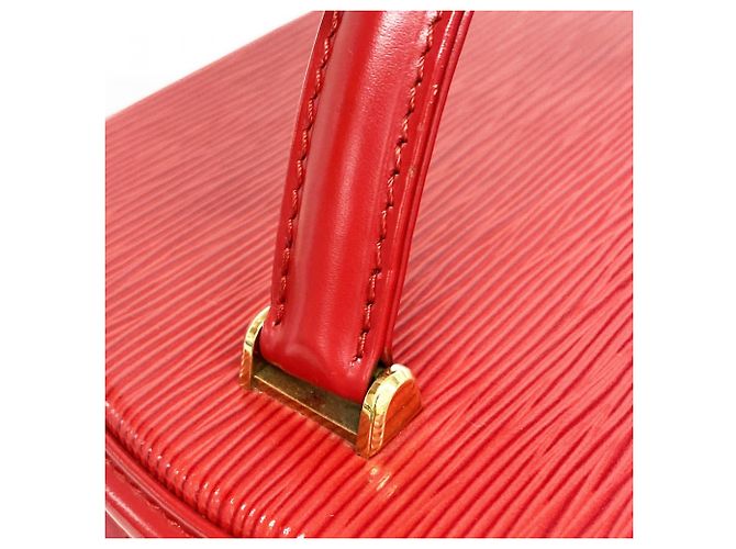 Borsa Louis Vuitton Epi Cannes in rosso castigliano - vista 8