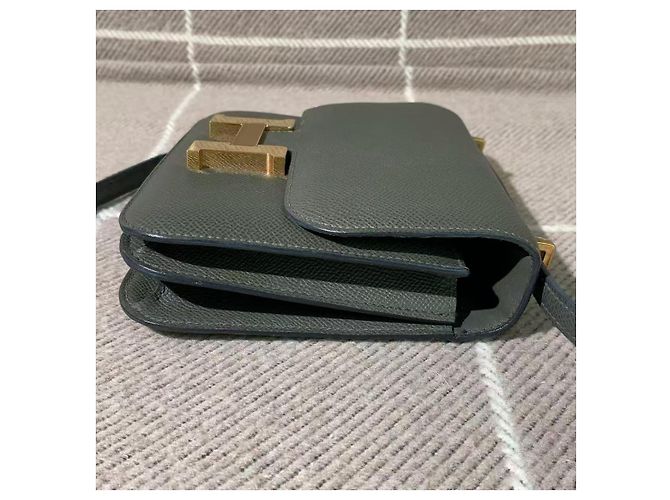 Hermès Constance 19 pelle Epsom verde grigiastro oro Grigio - vista 3