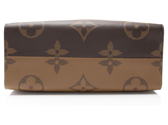 Louis Vuitton Giant Monogram Canvas Onthego GM Tote Brown - view 4