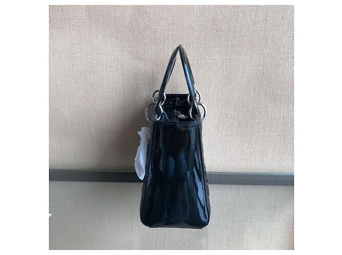 Borsa Dior Duchess in pelle verniciata nera Nero - vista 3